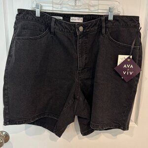Ava & Viv NWT Denim High Rise Relaxed Bermuda Shorts, 18